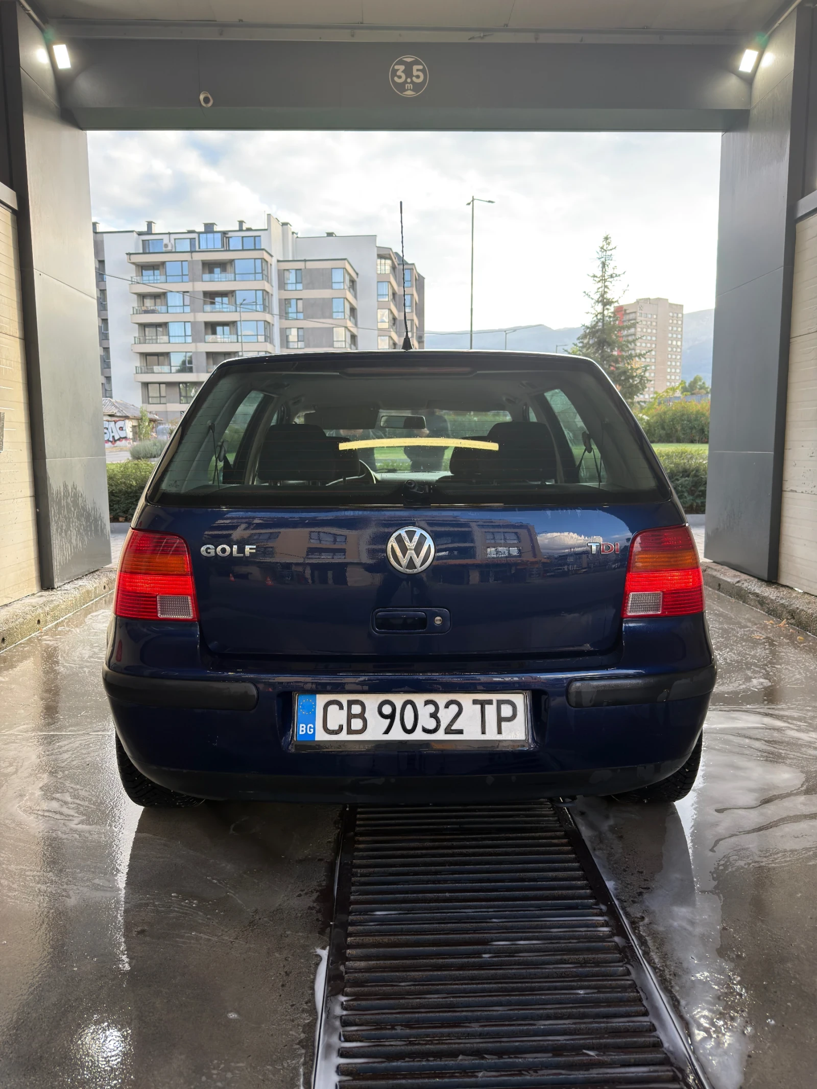 VW Golf, снимка 3 - Автомобили и джипове - 56216197