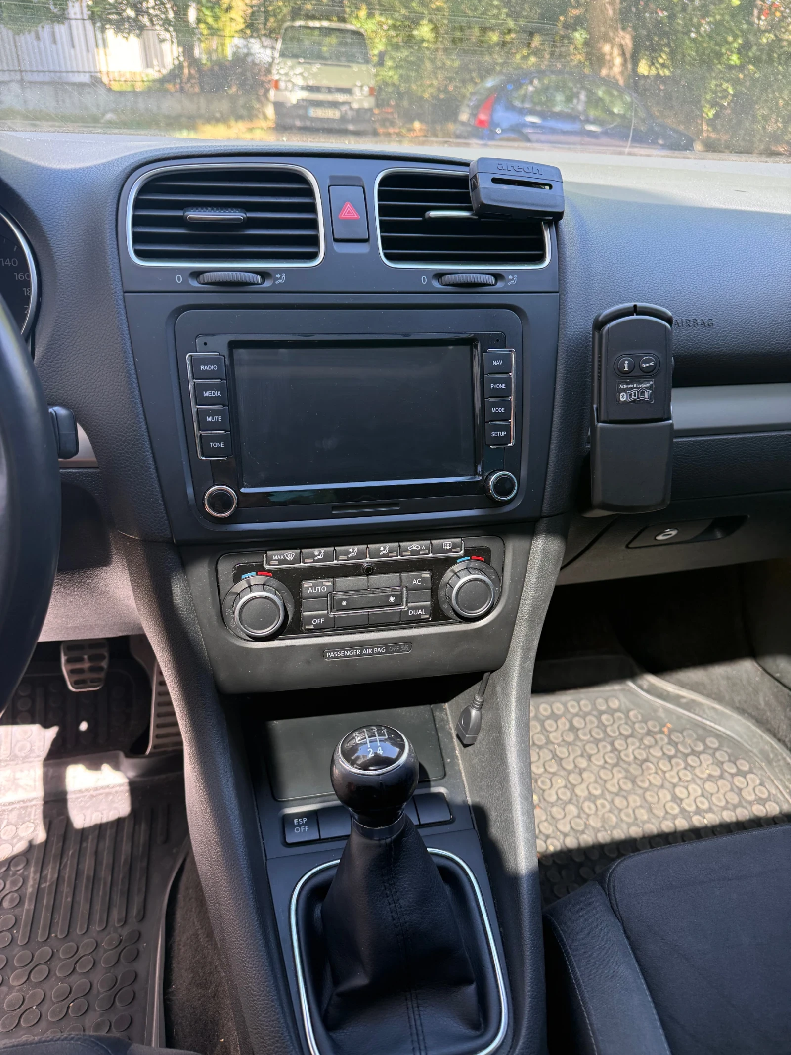 VW Golf 6 Highline, снимка 12 - Автомобили и джипове - 56341594