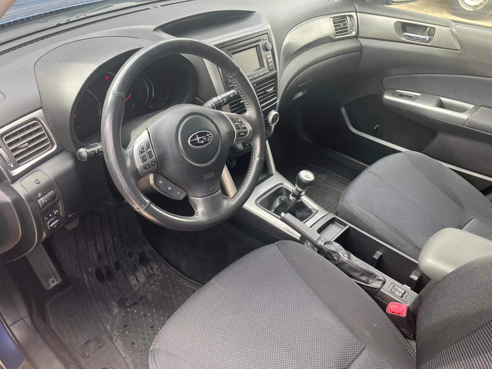 Subaru Forester  2.0 TD, снимка 15 - Автомобили и джипове - 56551435