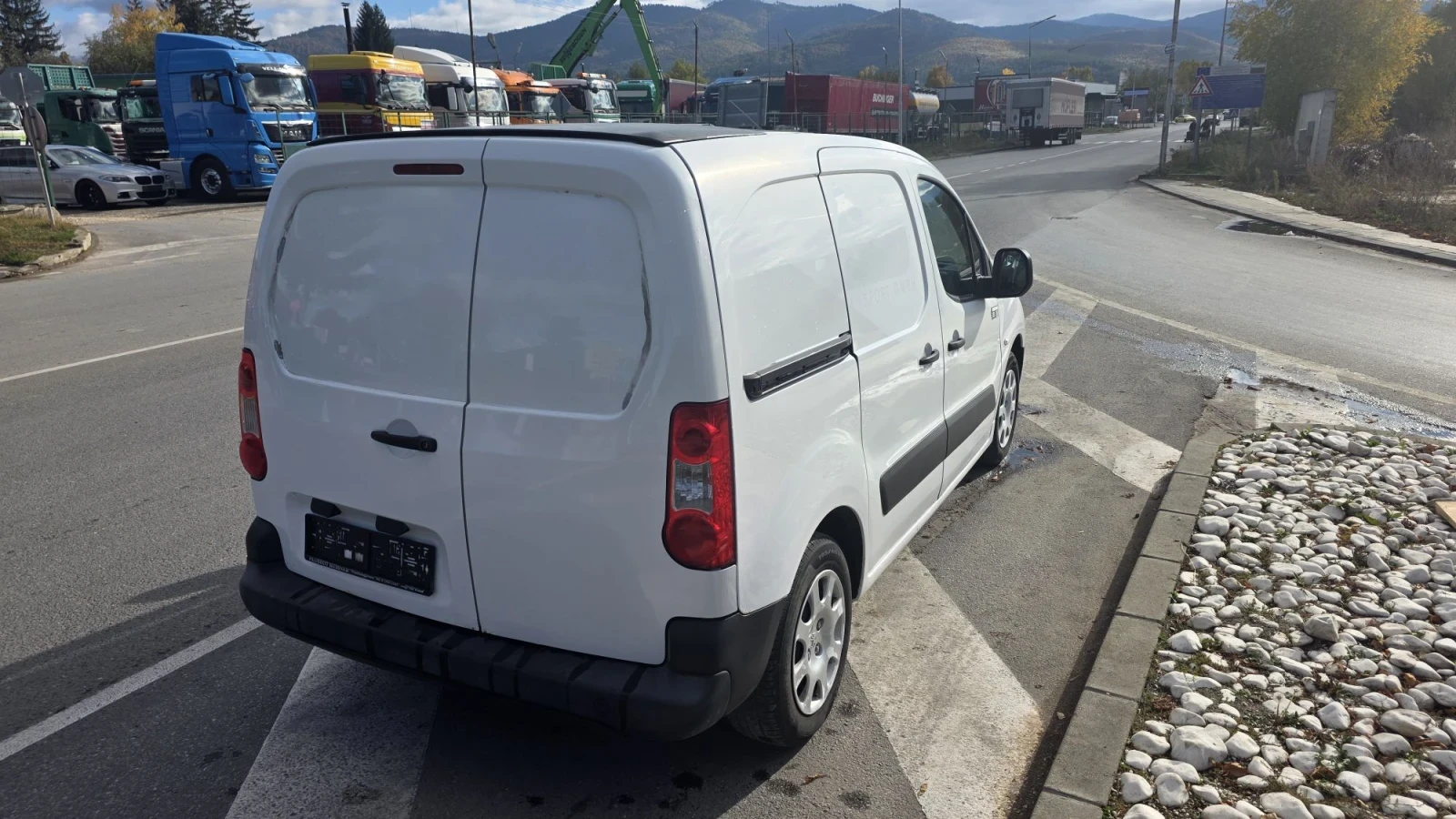 Peugeot Partner 1, 6 HDI , снимка 3 - Автомобили и джипове - 56626282