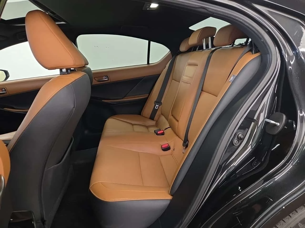 Lexus IS 300 * CARFAX * ����� �� ����������� | Mobile.bg � ����������� 10