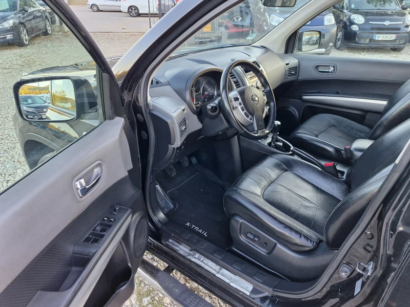 Nissan X-trail 173ps* AC* КОЖА* XENON* PDC* PANO* KEYLESS* , снимка 9 - Автомобили и джипове - 47500075