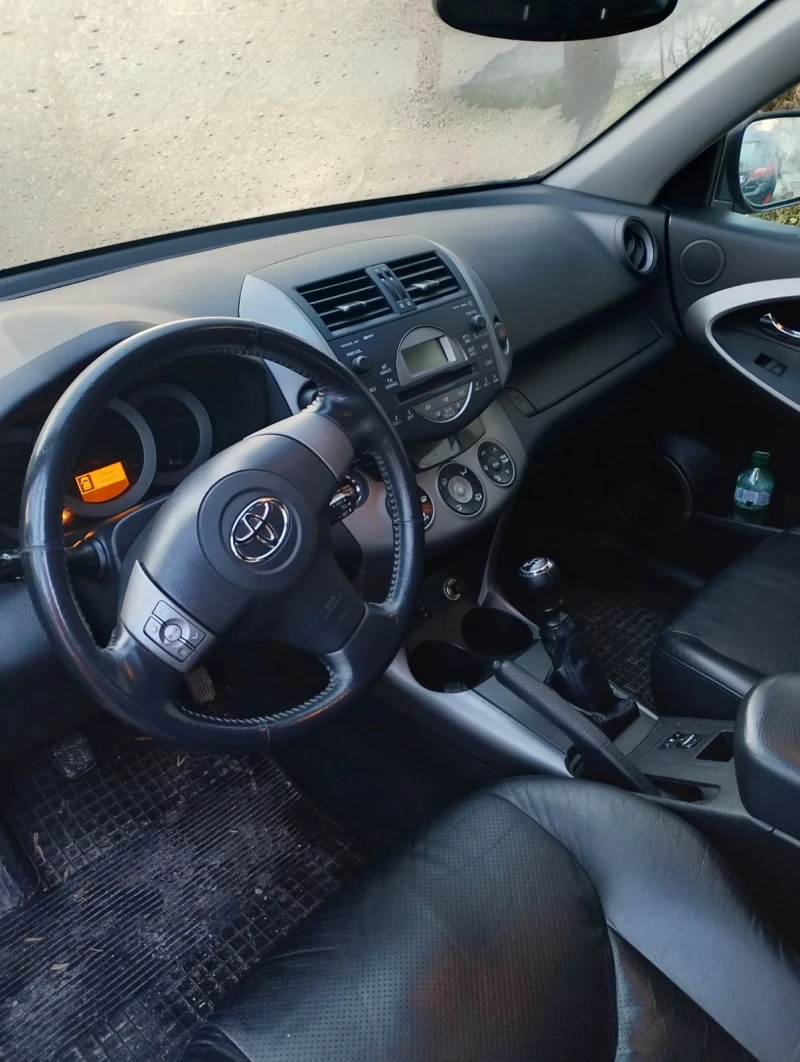 Toyota Rav4, снимка 5 - Автомобили и джипове - 48489959