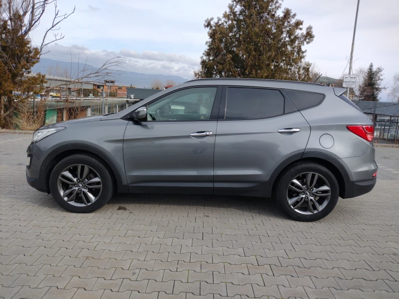 Hyundai Santa fe 2.2 CRDI* 4WD* Premium* Kожа* Панорама* Ful* , снимка 2 - Автомобили и джипове - 48935076