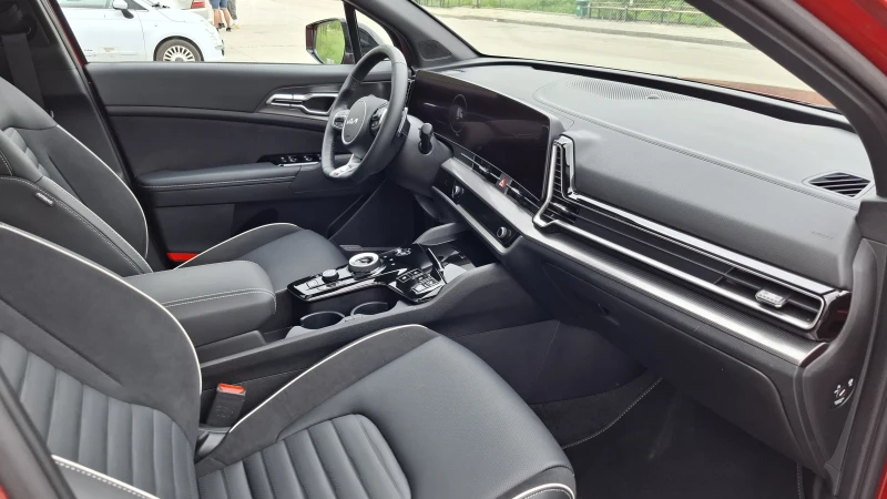 Kia Sportage 1.6 T-GDi GT-Line 1.6 MHEV, снимка 8 - Автомобили и джипове - 50304571