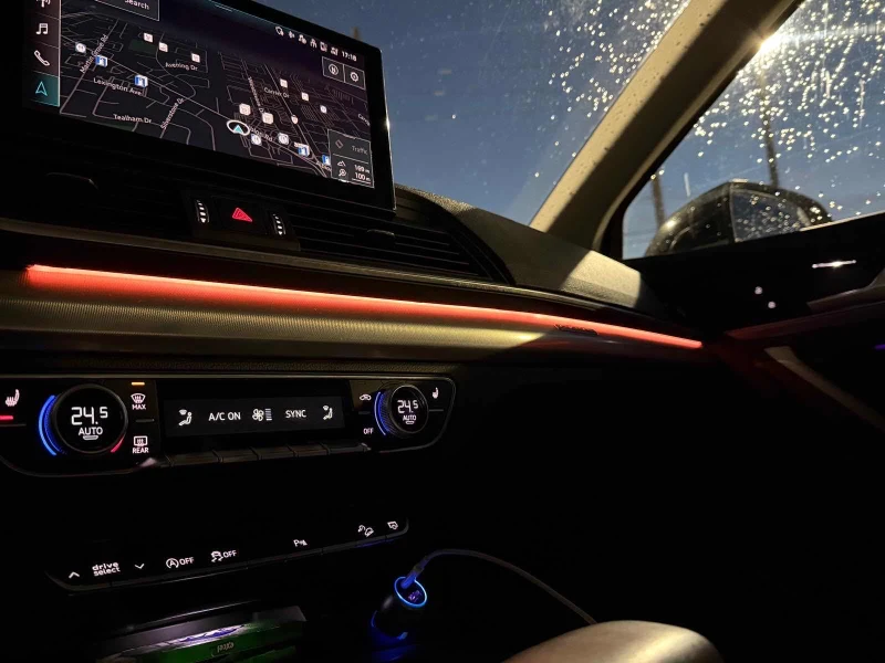 Audi Q5 * CARFAX * БЕЗ ПЪРВОНАЧАЛНА ВНОСКА, снимка 13 - Автомобили и джипове - 52751770