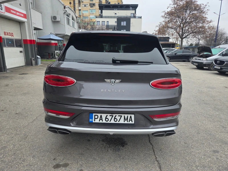 Bentley Bentayga Azure/V8/LONG/4x4/FULL/B Гаранция! ! ! , снимка 4 - Автомобили и джипове - 53175558