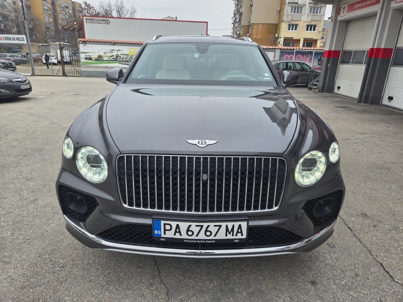 Bentley Bentayga Azure/V8/LONG/4x4/FULL/B Гаранция! ! ! , снимка 8 - Автомобили и джипове - 53175558