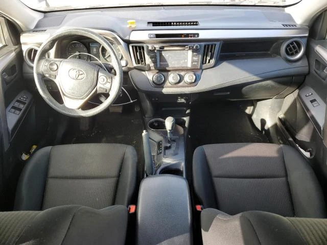 Toyota Rav4 LE, снимка 8 - Автомобили и джипове - 49140243