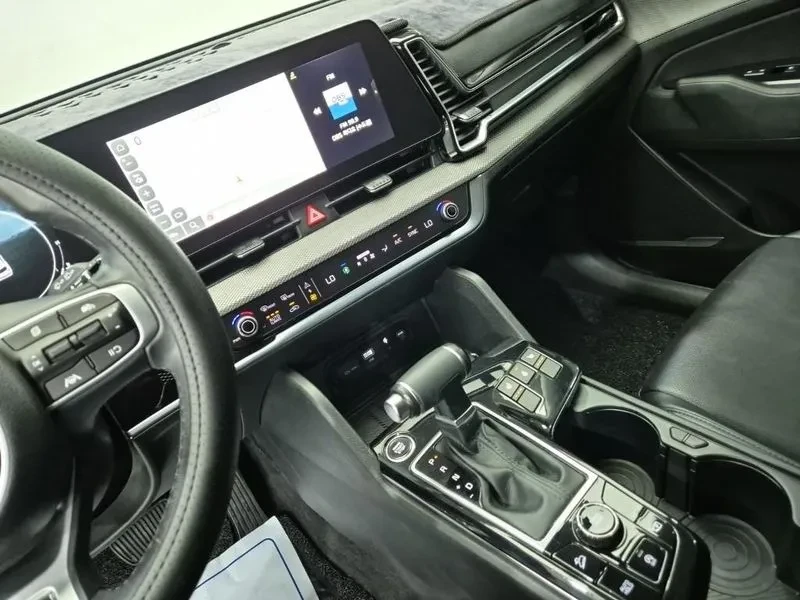 Kia Sportage 2.0 2Wd Trendy - САМО 30% АВАНС, снимка 9 - Автомобили и джипове - 55787552