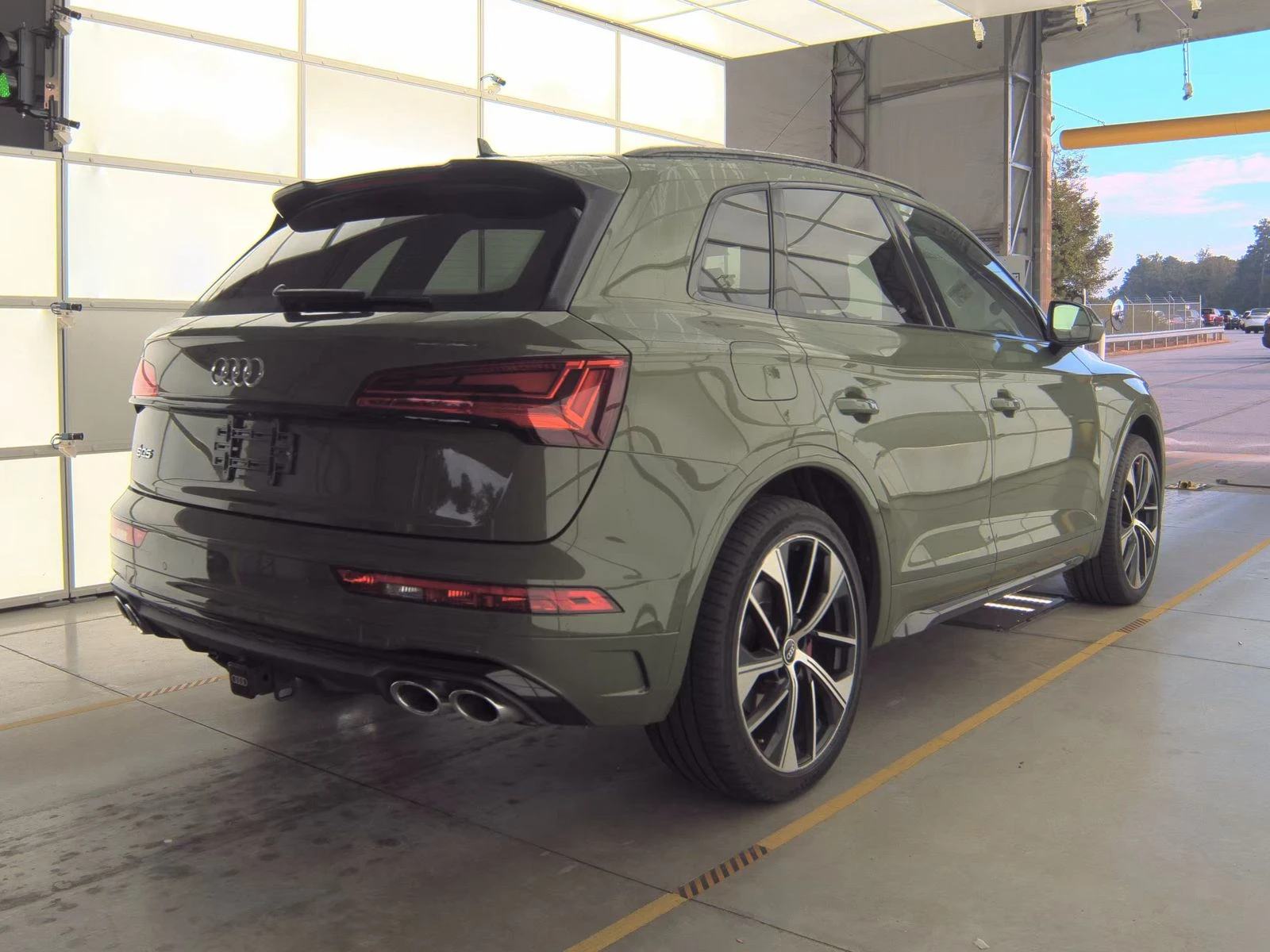 Audi SQ5 2021* B&O* DISTRONIK* DIGITAL* KEYLESS* PANO* NAPP - изображение 5