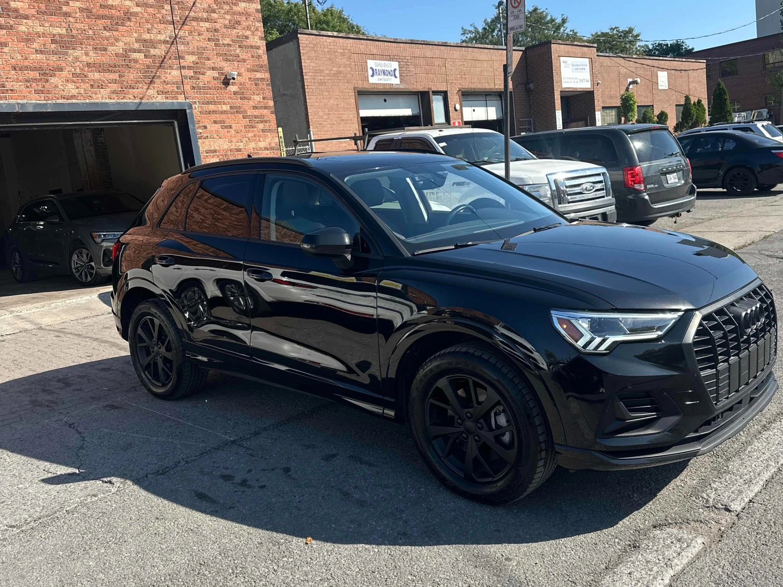 Audi Q3 KOMFORT * * CARFAX * * АВТО КРЕДИТ * *  - изображение 2