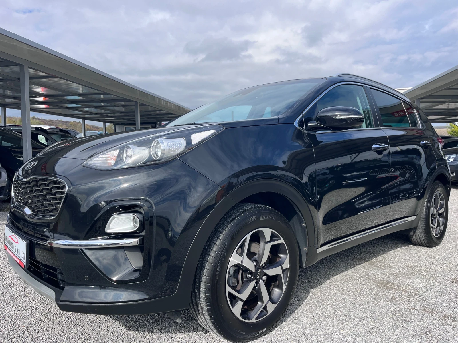 Kia Sportage 1.6d / Facelift / 150.000 сервиз само в Киа  - изображение 3