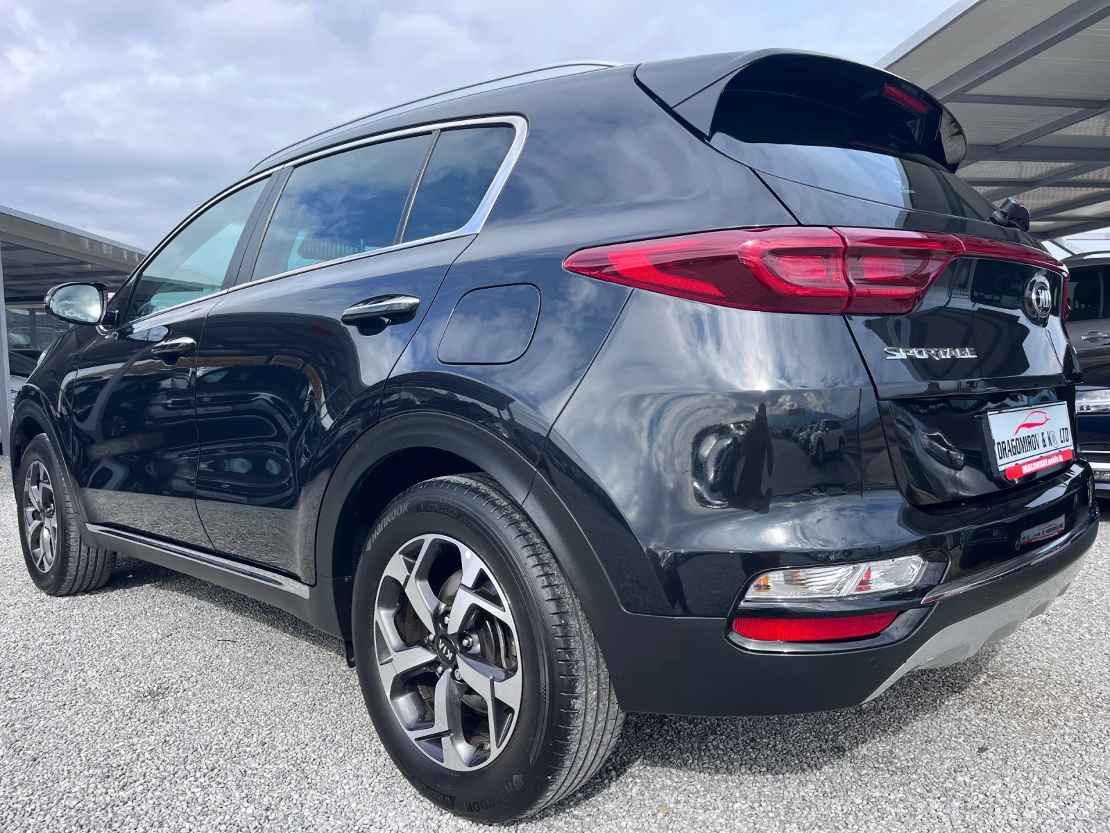 Kia Sportage 1.6d / Facelift / 150.000 сервиз само в Киа  - изображение 5