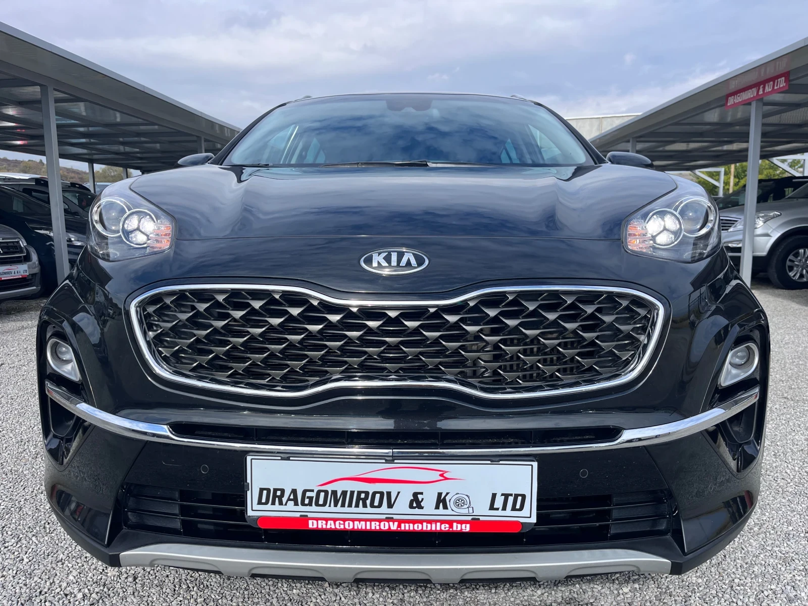 Kia Sportage 1.6d / Facelift / 150.000 сервиз само в Киа  - изображение 2