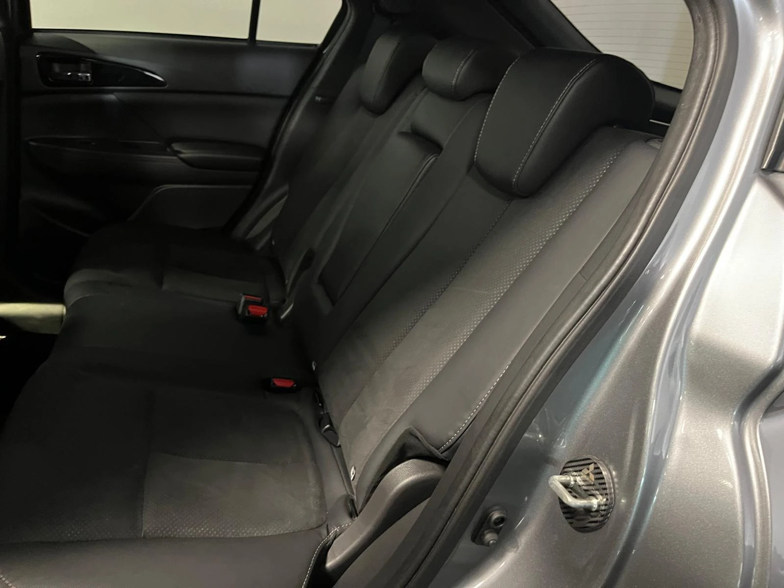 Mitsubishi Eclipse Cross 2.4Plugin | Mobile.bg   9