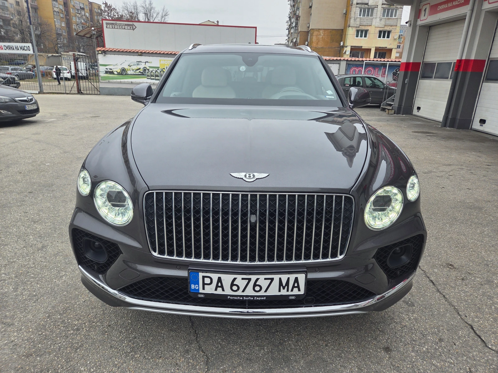 Bentley Bentayga Azure/V8/LONG/4x4/FULL/B Гаранция! ! !  - изображение 8