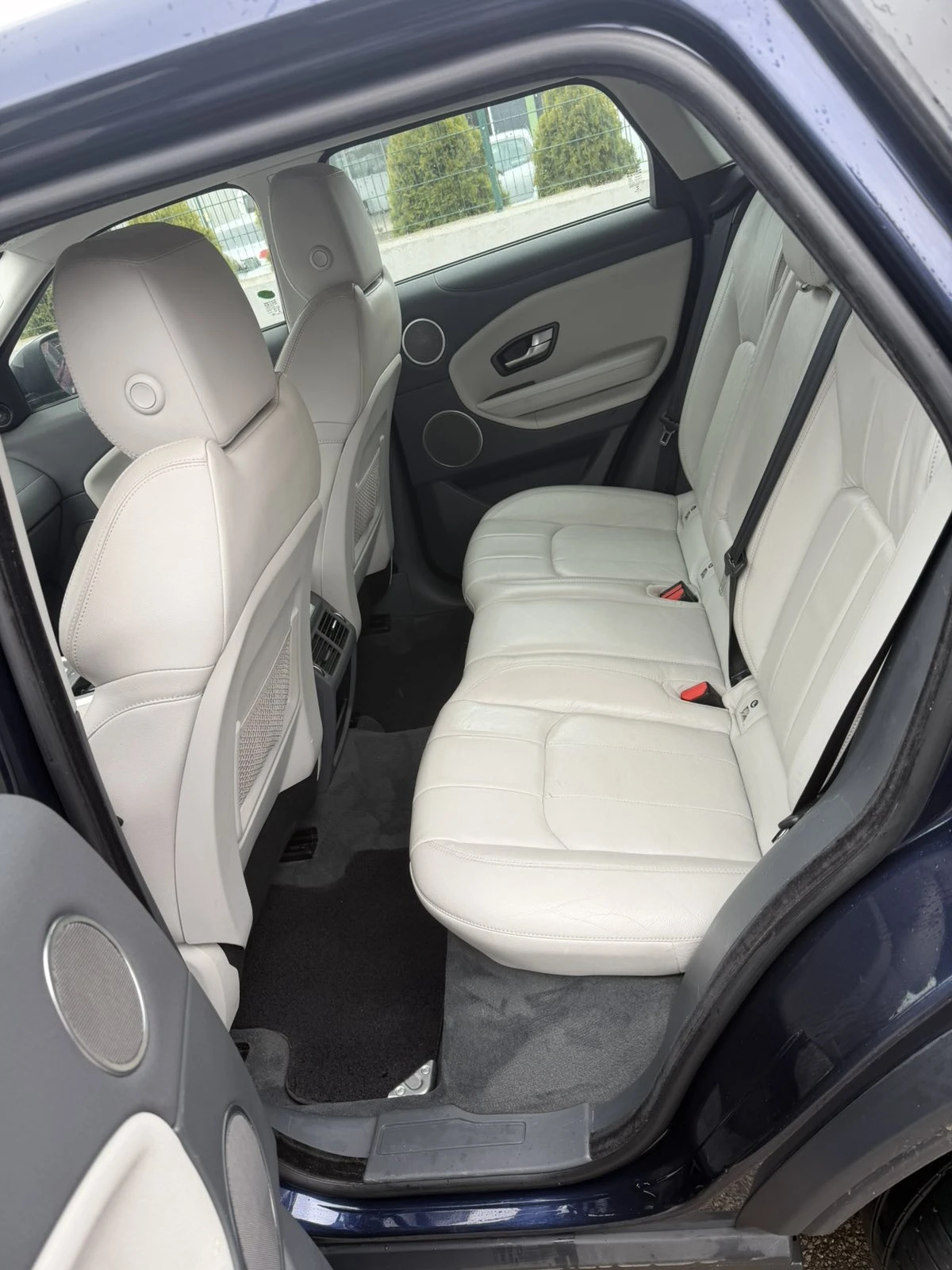 Land Rover Evoque 2.0 turbo, снимка 13 - Автомобили и джипове - 53959062