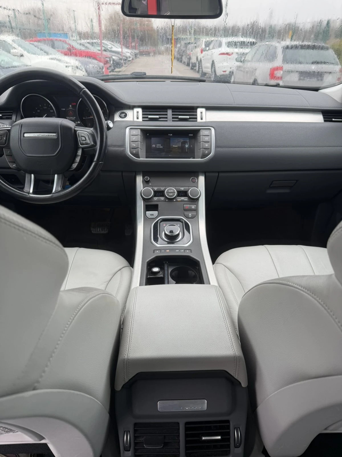 Land Rover Evoque 2.0 turbo, снимка 14 - Автомобили и джипове - 53959062