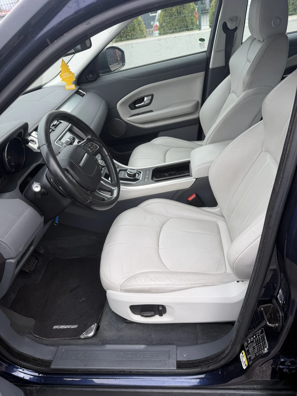 Land Rover Evoque 2.0 turbo, снимка 10 - Автомобили и джипове - 53959062