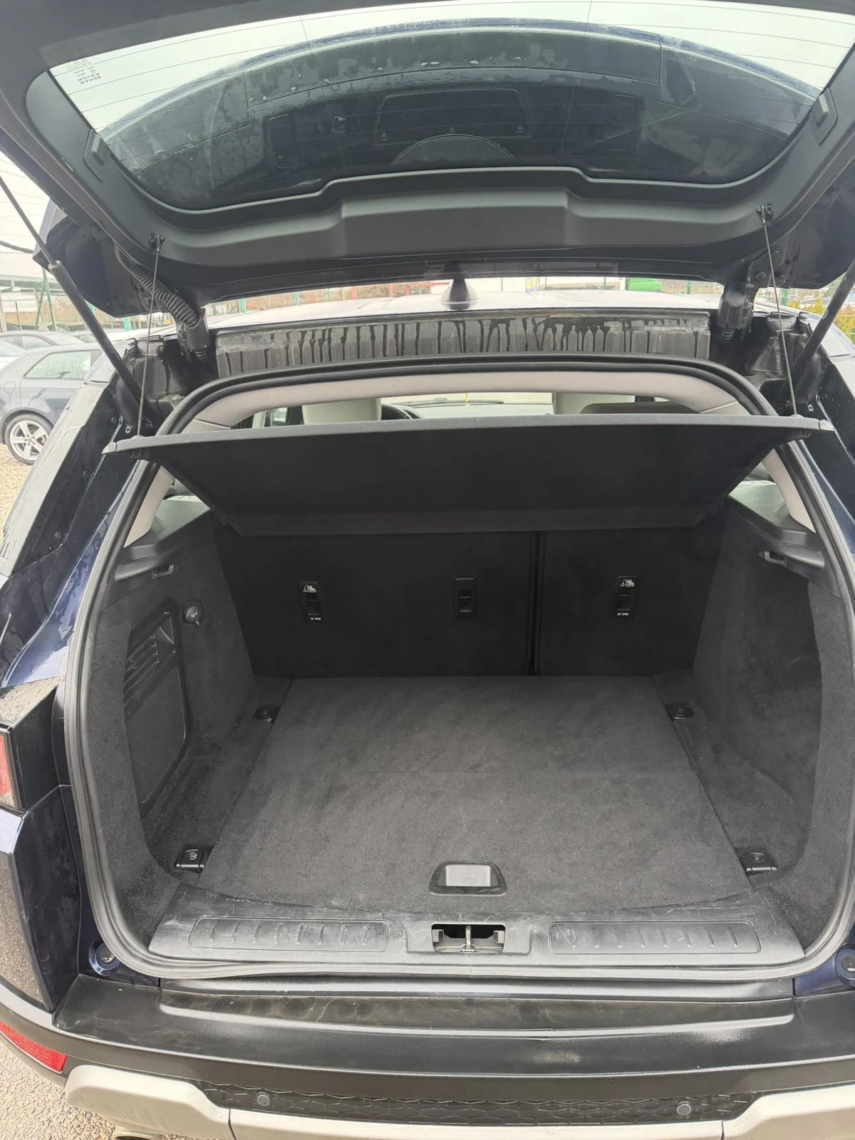 Land Rover Evoque 2.0 turbo, снимка 16 - Автомобили и джипове - 53959062