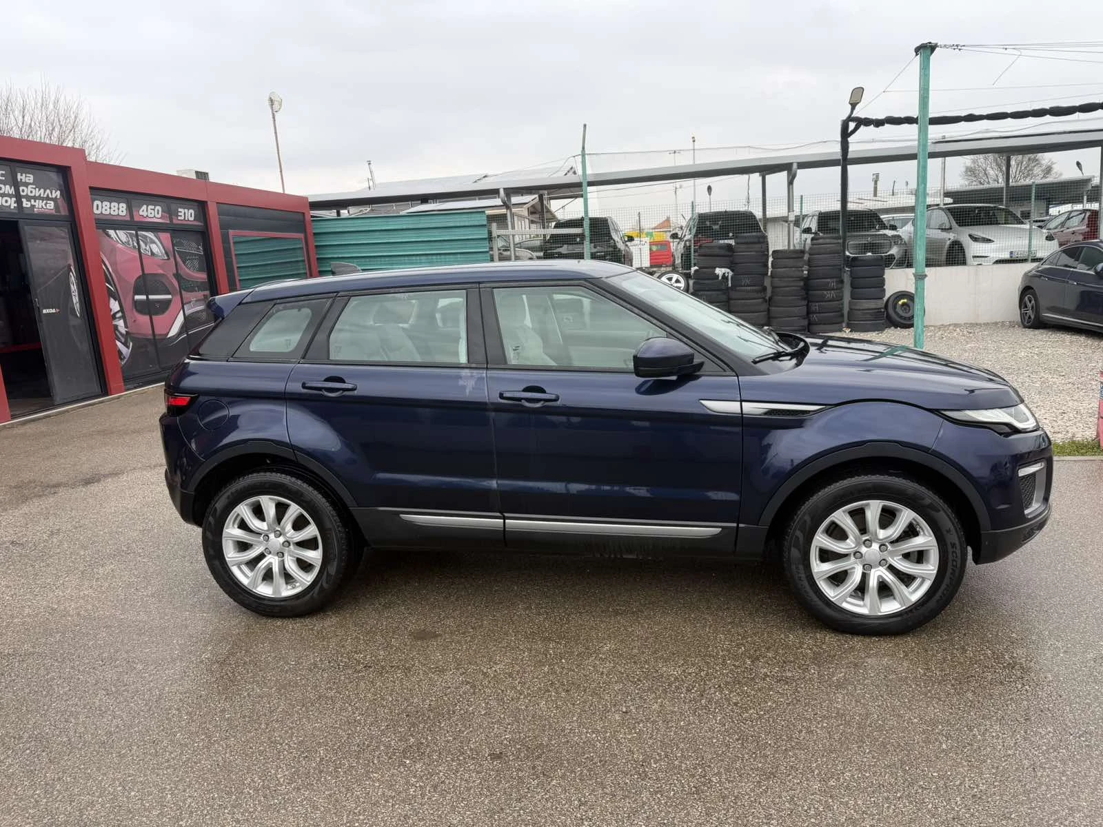 Land Rover Evoque 2.0 turbo, снимка 3 - Автомобили и джипове - 53959062
