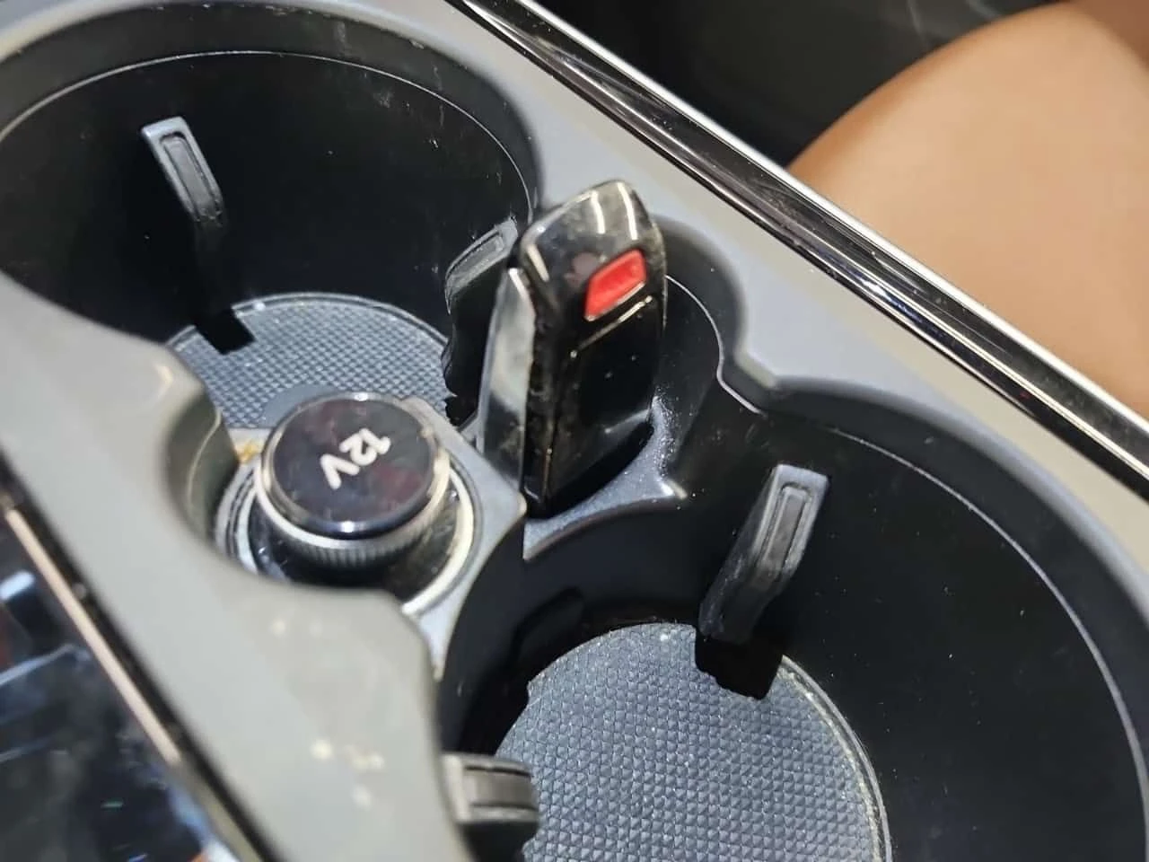 Audi Q8 * PROGRESSIV * CARFAX * ЦЕНА ДО БГ, снимка 13 - Автомобили и джипове - 54265639