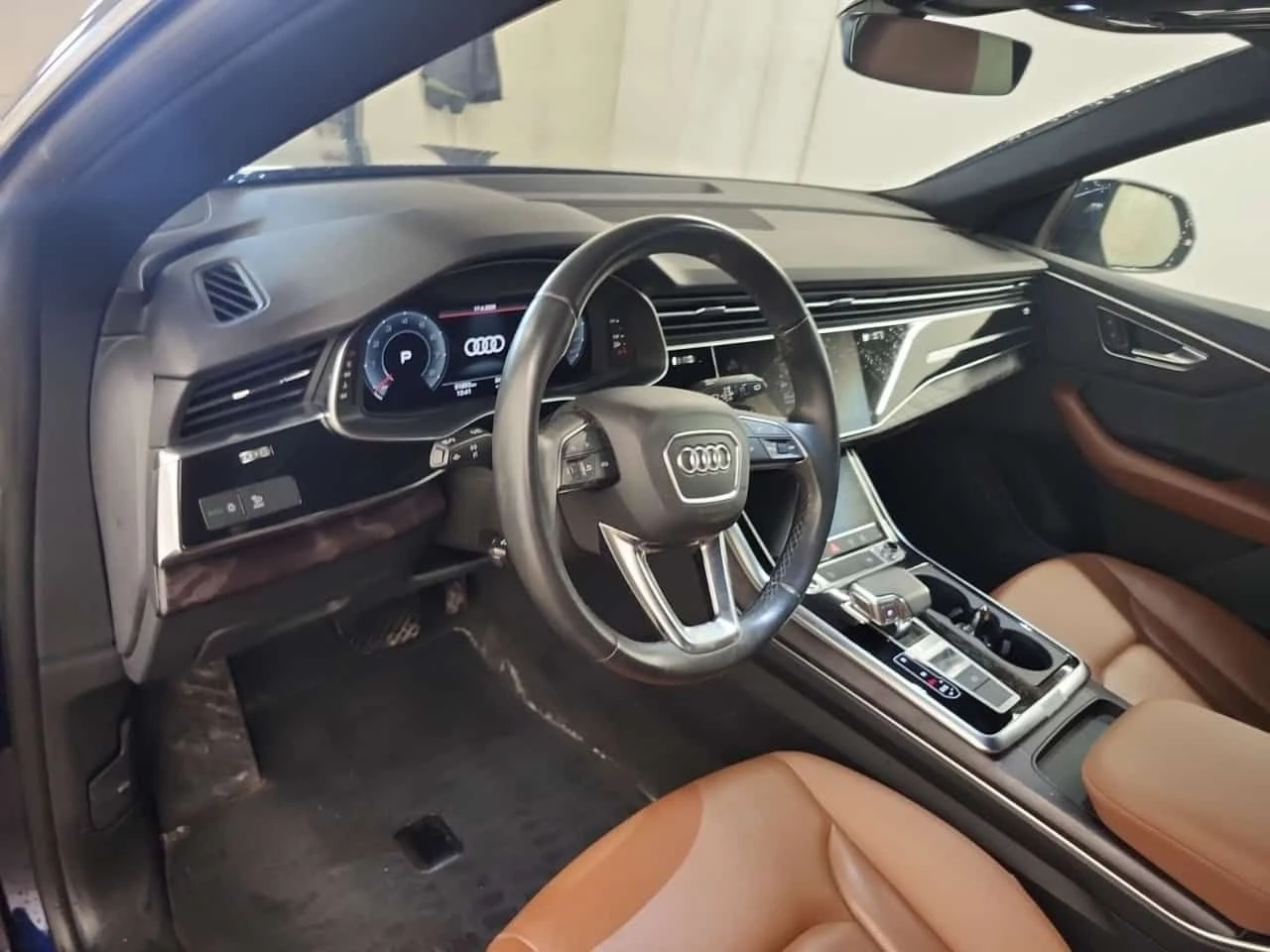 Audi Q8 * PROGRESSIV * CARFAX * ЦЕНА ДО БГ, снимка 8 - Автомобили и джипове - 54265639