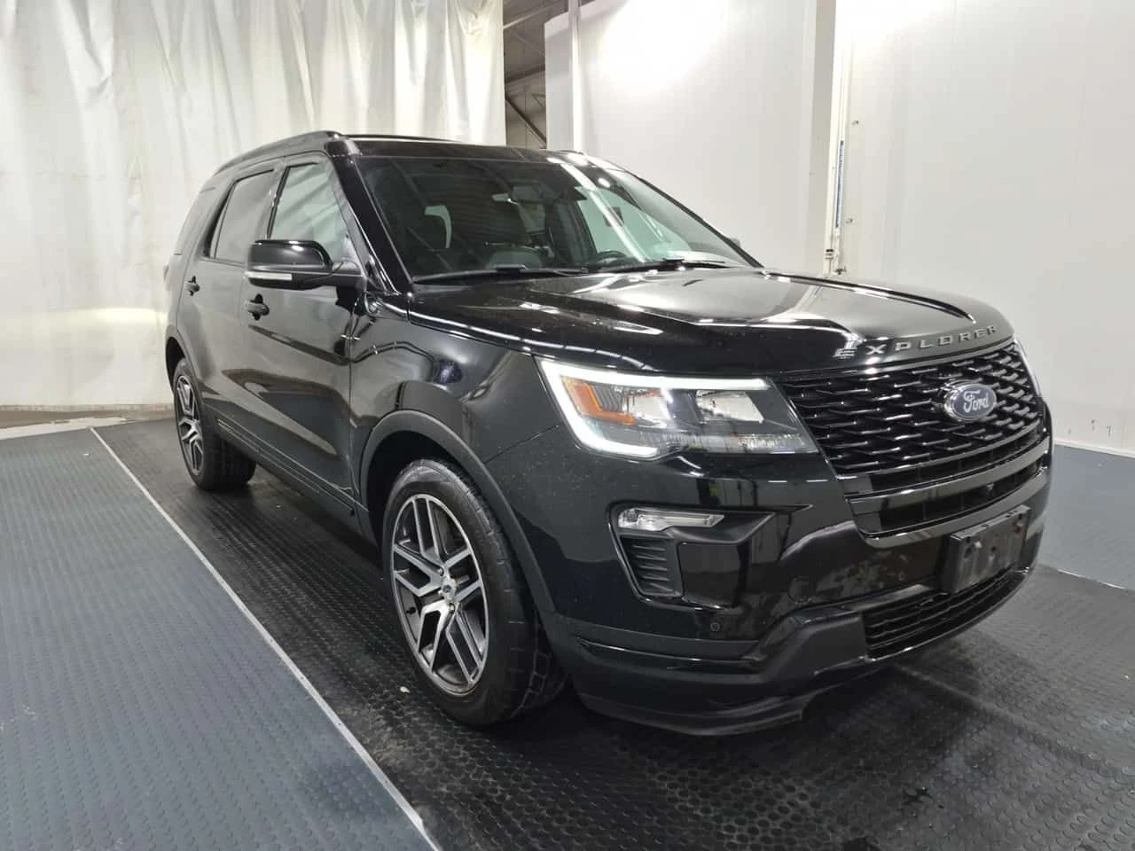 Ford Explorer SPORT| 360| 2 КЛЮЧА| CARFAX| АВТОКРЕДИТ, снимка 2 - Автомобили и джипове - 54656444