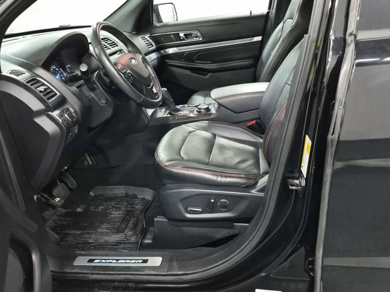 Ford Explorer SPORT| 360| 2 КЛЮЧА| CARFAX| АВТОКРЕДИТ, снимка 8 - Автомобили и джипове - 54656444