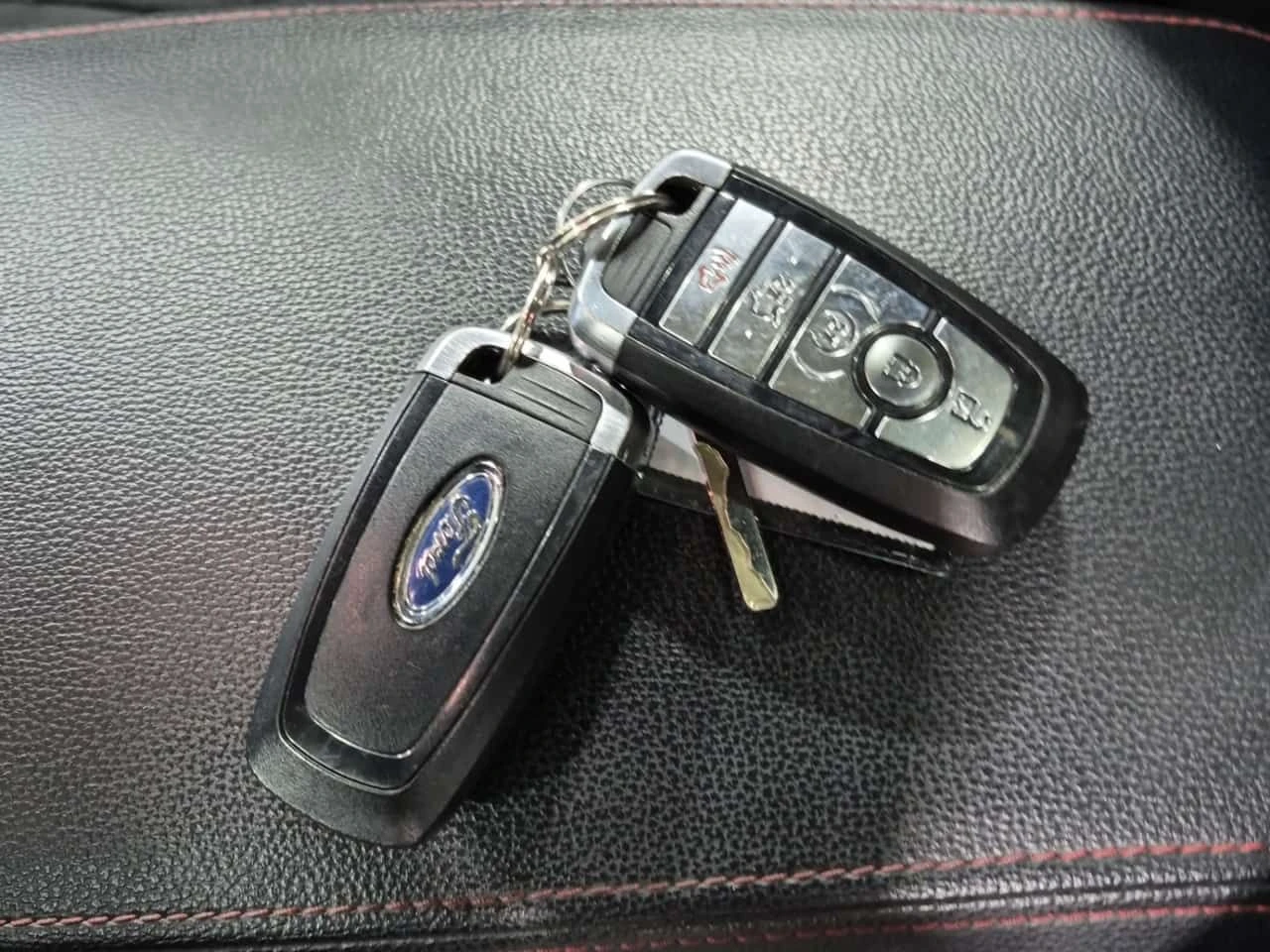 Ford Explorer SPORT| 360| 2 КЛЮЧА| CARFAX| АВТОКРЕДИТ, снимка 12 - Автомобили и джипове - 54656444