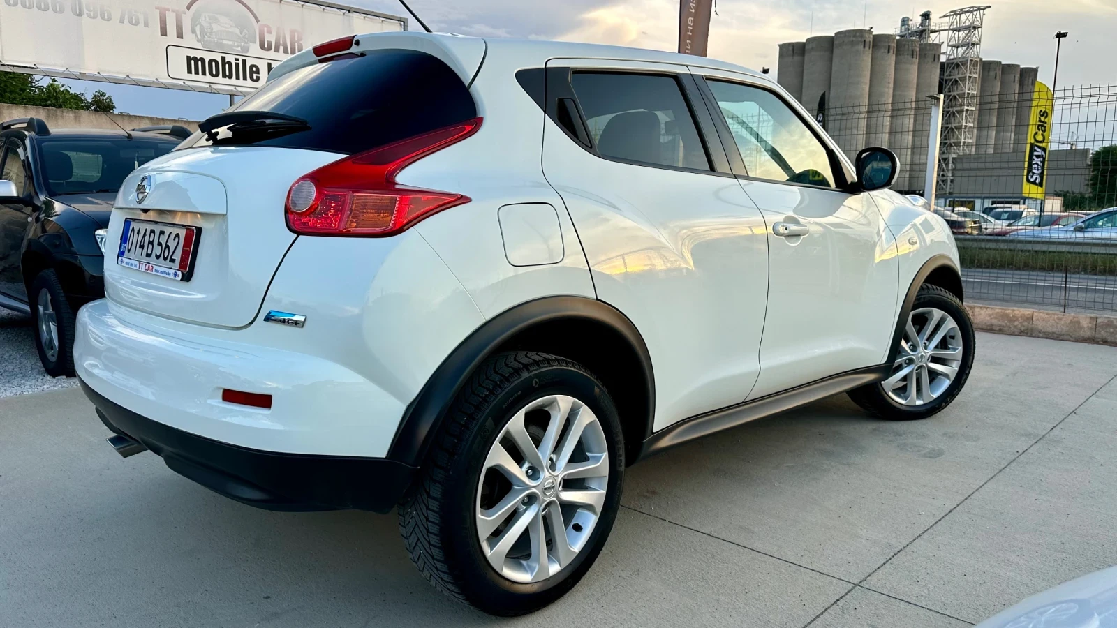 Nissan Juke 1.5dci TEKNA! Нави! Кожа! Камера! Подгрев! , снимка 4 - Автомобили и джипове - 54768982