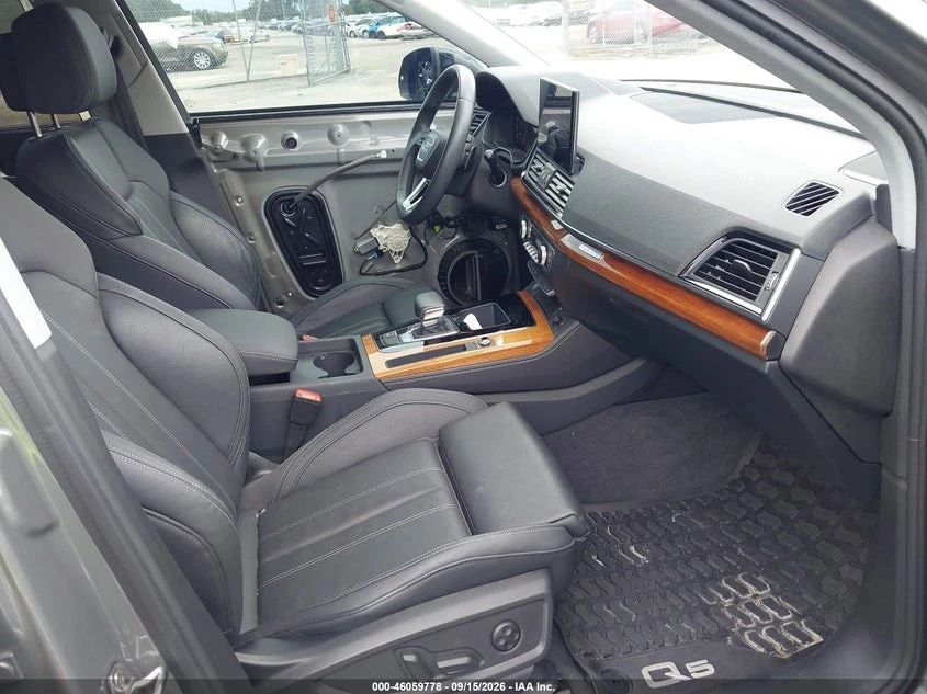 Audi Q5 45TFSI* S-LINE* PREMIUM PLUS* QUATTRO* , снимка 5 - Автомобили и джипове - 56211175