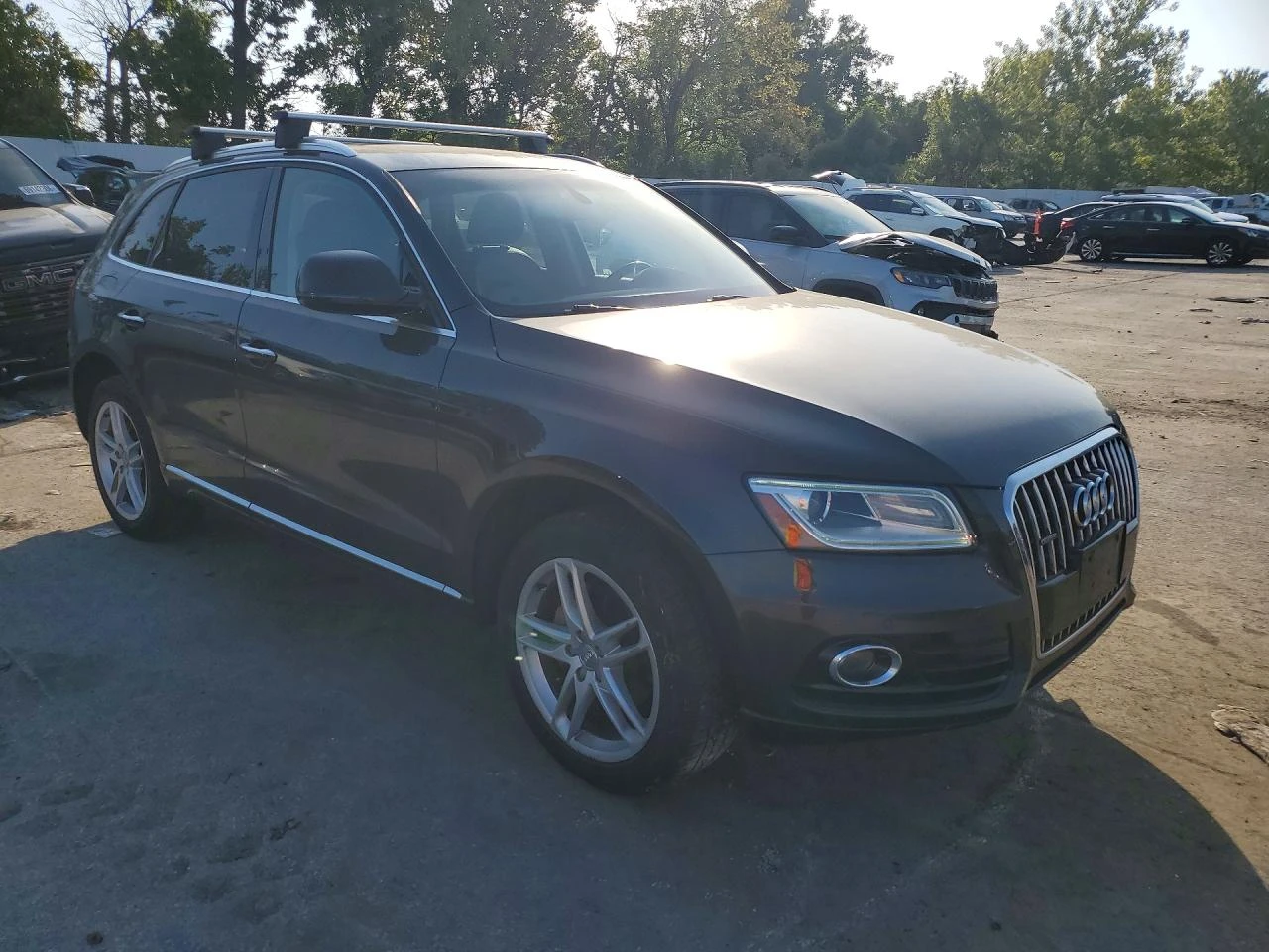 Audi Q5 2.0l Premium Plus, снимка 4 - Автомобили и джипове - 56444550