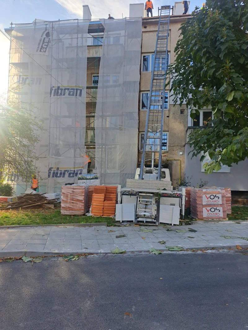 Mercedes-Benz Sprinter 413 Хаспел 25м , снимка 9 - Бусове и автобуси - 52448604