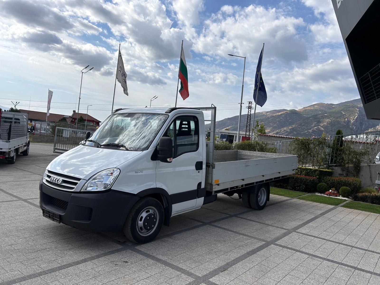 Iveco Daily 35C18 до 3, 5т. 4, 27м.  - изображение 2