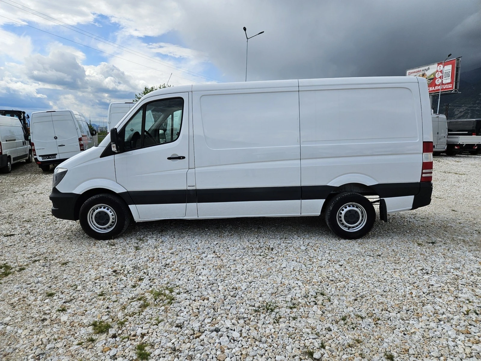 Mercedes-Benz Sprinter 319  - изображение 2