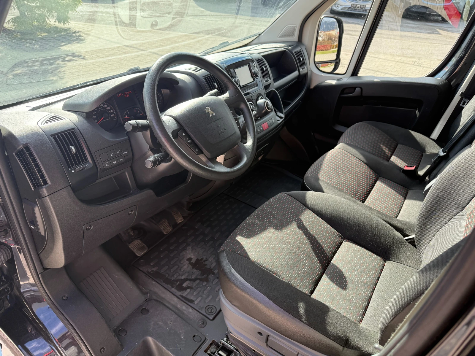 Peugeot Boxer Климатик L2H2 Euro 6, снимка 11 - Бусове и автобуси - 55660671