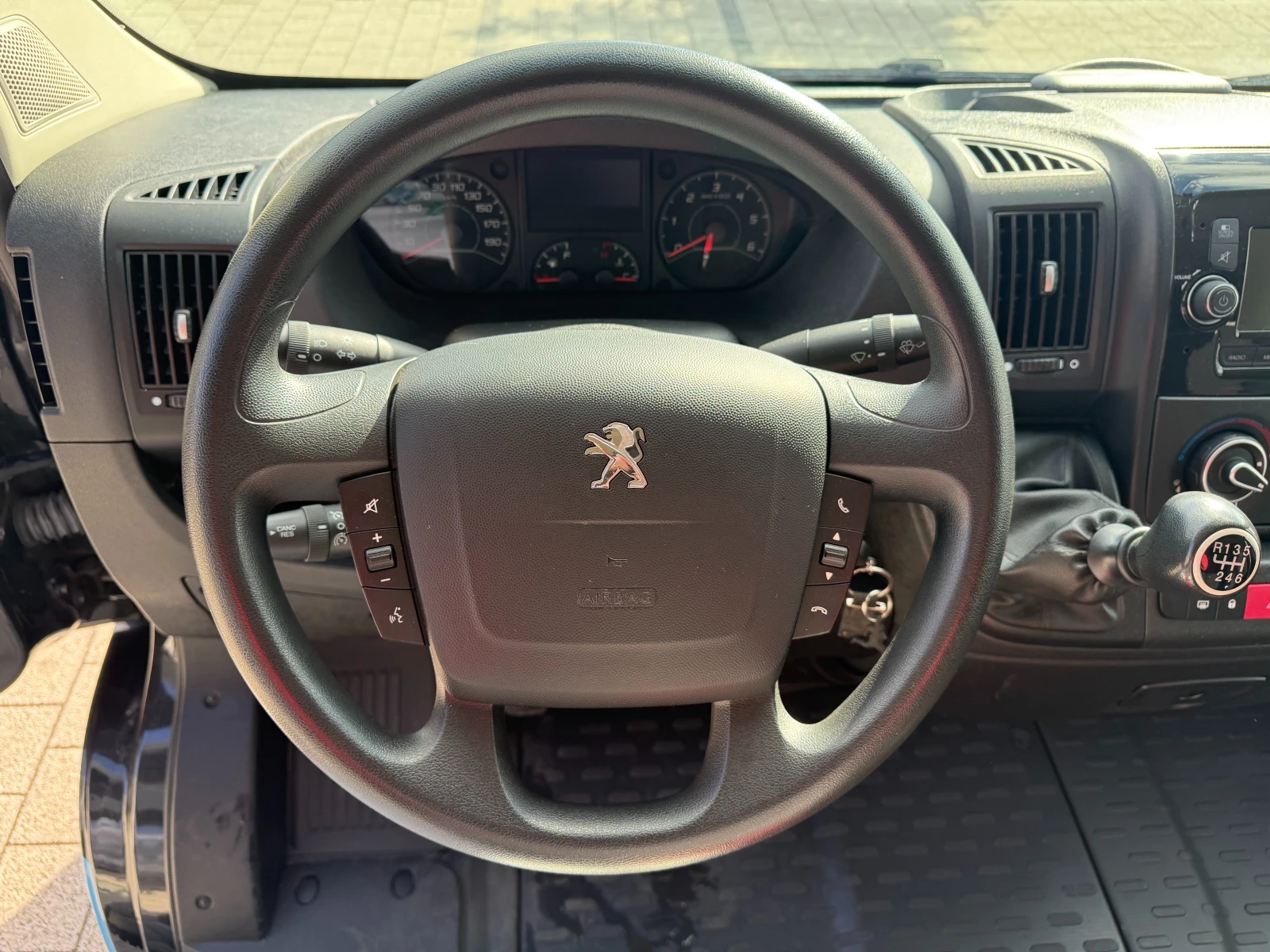 Peugeot Boxer Климатик L2H2 Euro 6, снимка 13 - Бусове и автобуси - 55660671