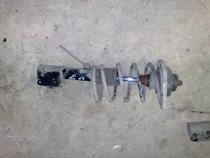 Преден десен макферсон за Ланчия Федра 03г. 2.2ХДИ 