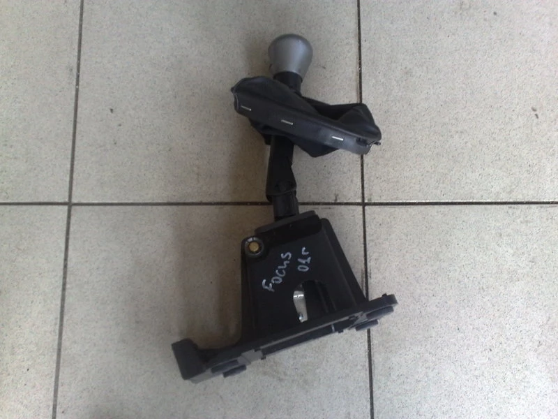 скоростен лост за Форд Фокус 1.8TDCI 01г. комби