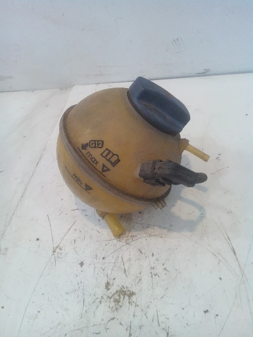 Казанче антифриз Ауди А3 1.6 бензин