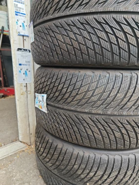 Гуми Зимни 285/40R19, снимка 4