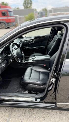 Mercedes-Benz E 300 KEYLESS GO PANORAMA ПАМЕТ НАВИ, снимка 7