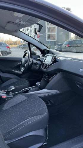 Peugeot 2008 1.2 PureTech | Mobile.bg    2