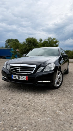 ������ Mercedes-Benz E 300