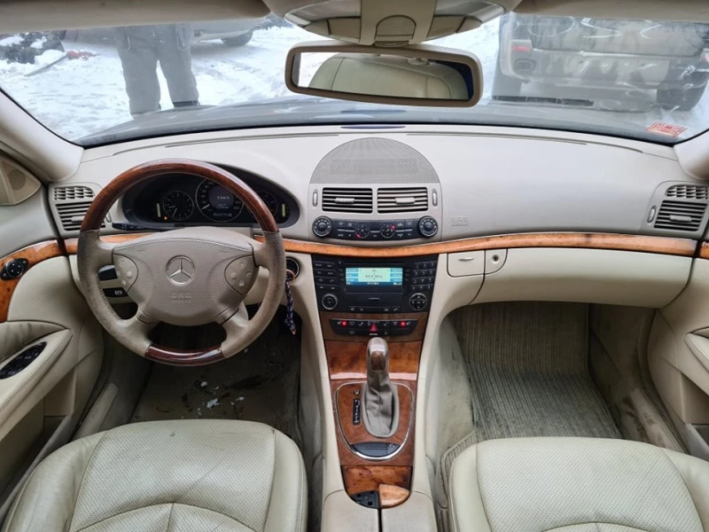 Mercedes-Benz E 320 10бр. 4 Matik 320/320/500, снимка 2 - Автомобили и джипове - 42985205