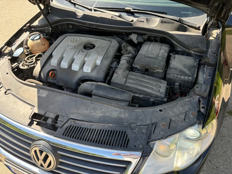 VW Passat, снимка 12 - Автомобили и джипове - 47354000