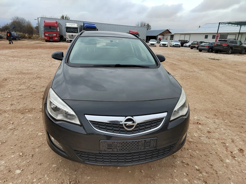 Opel Astra 1.4 i, снимка 1 - Автомобили и джипове - 47994595