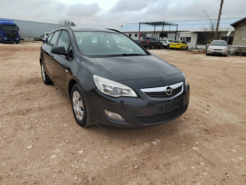 Opel Astra 1.4 i, снимка 14 - Автомобили и джипове - 47994595